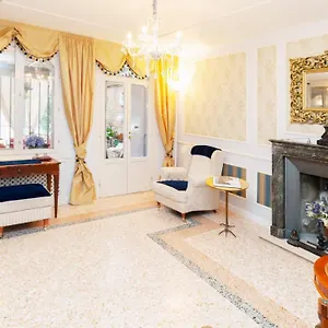https://villa-noctis.emilia-romagnahotels.net